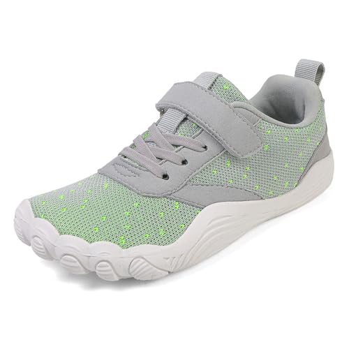 sneaker jungen 31, Barfussschuhe Kinder Breite Barfuss Schuhe Atmungsaktiv Leicht Laufschuhe Junge Mädchen Weich Rutschfest Trekkingschuhe Sneaker Kinderschuhe mit Klettverschluss Unisex Grau 31 von RuFengz