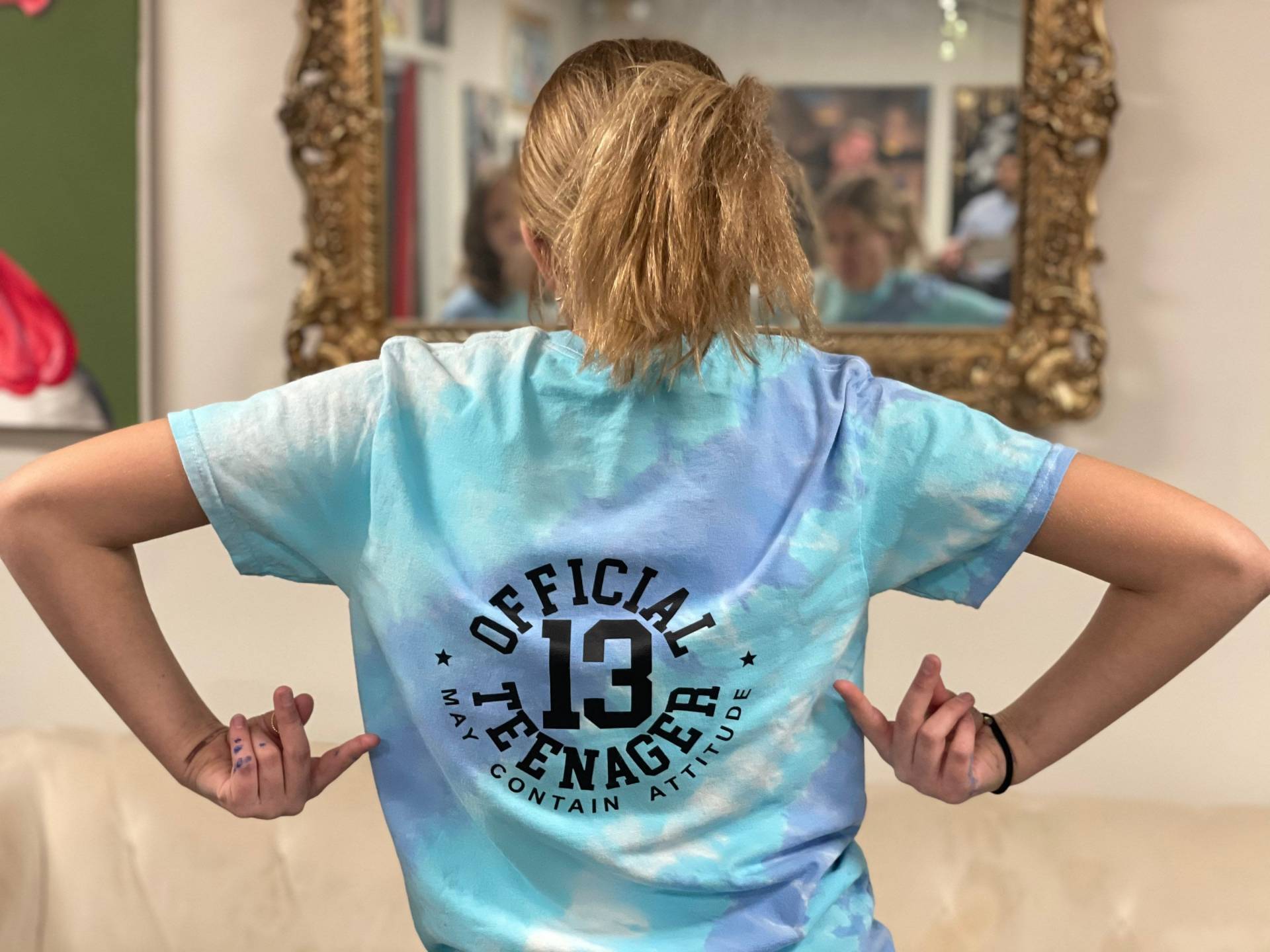 Offizielles Teenager Shirt, Offizieller Kader, 13, Geburtstagsparty, Smiley Gesicht, Tye Dye Shirts, Geburtstagskader, Kann Haltung Enthalten Offizielles Teenager Shirt, Offizieller Kader, 13, Geburtstagsparty, Smiley Gesicht, Tye Dye Shirts, Geburtstagskader, Kann Haltung Enthalten von RubieJeanNash