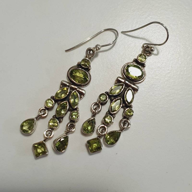 Peridot Cluster Ohrringe 925 Silber, Peridot Ohrringe, Handgemachte Ohrringe, Kristall Ohrringe, Edelstein Ohrringe, Multi Edelstein von RubieJewls