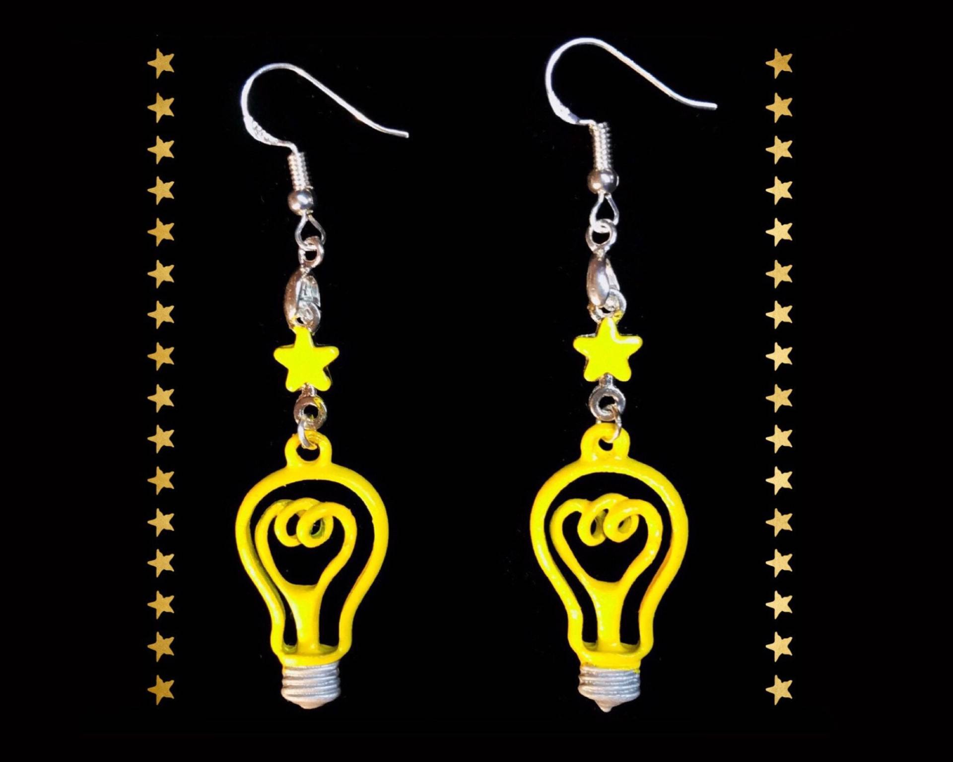 Glühbirnen Ohrringe, Licht Mit Gelben Sternen von RubyAppleJewelry