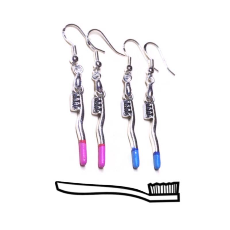 Miniatur Zahnbürste Charm Ohrringe, Handbemalte, 925 Sterling Silber Brisuren Miniatur Zahnbürste Charm Ohrringe, Handbemalte, 925 Sterling Silber Brisuren von RubyAppleJewelry