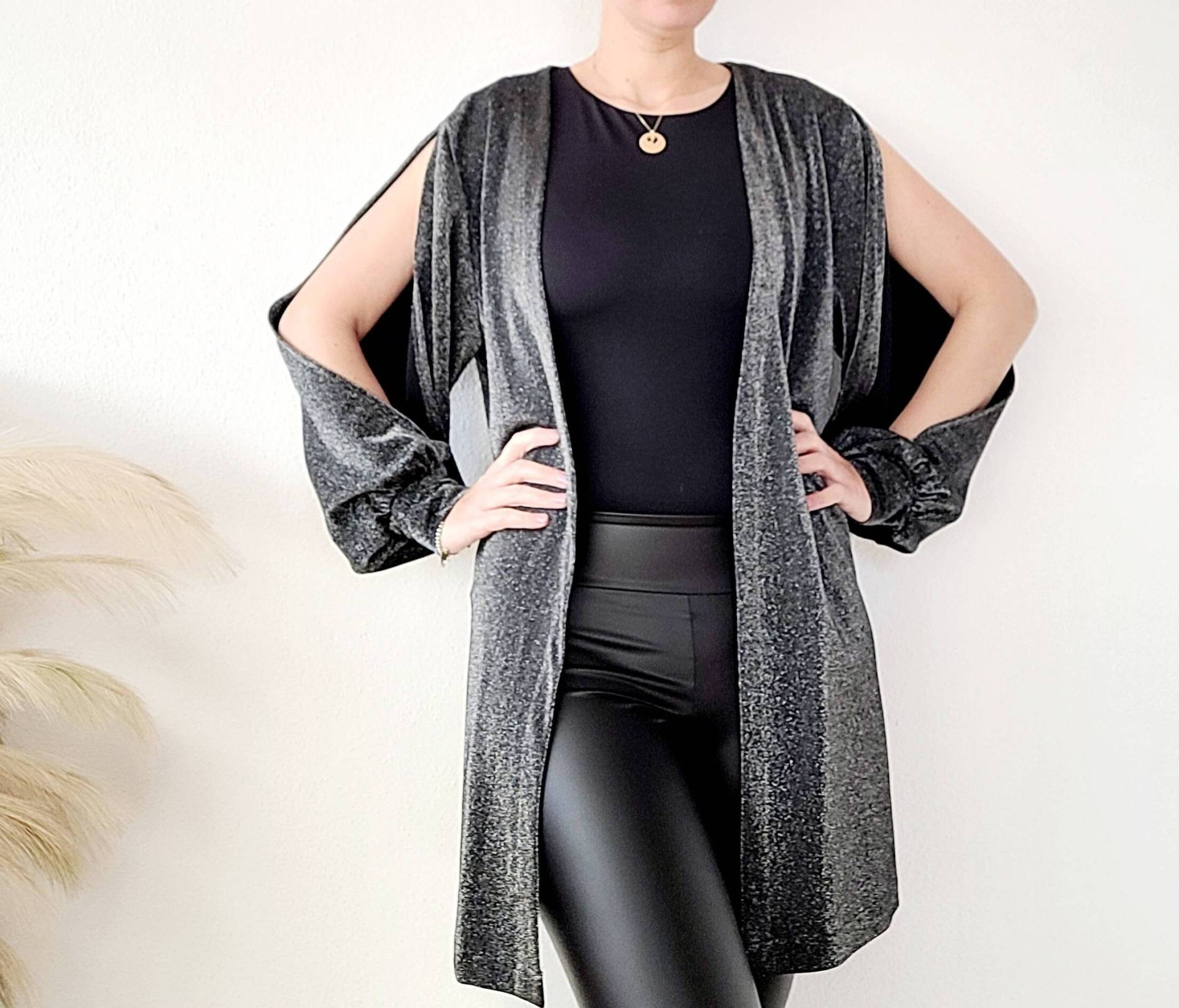 Customized Party Blazer/Silver Jacket/Sparkling Cardigan/ Plus Size /Evening Jacket/ Open Sleeves von RubyLines