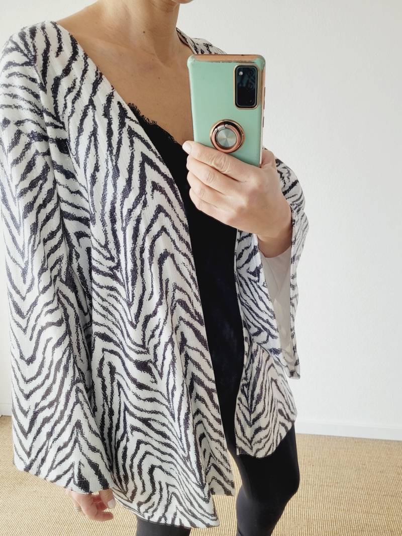 Evening Party Blazer, Zebra Sequin Jacket Black & White Jacket, Cocktail Jacket, Blazer, Sequin Cardigan von RubyLines