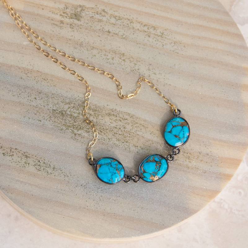 Geäderte Türkis Halskette, Edelstein-Trio Gemischte Metall Edelstein Dezember Geschenk, Bronze Halskette von RubySkyDesign