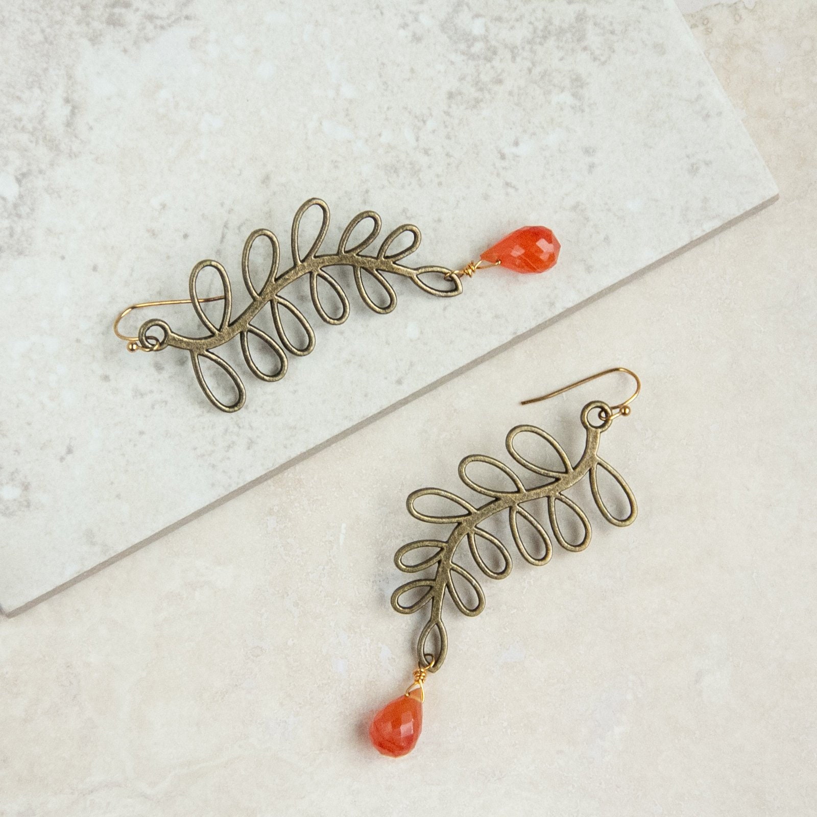 Messing & Karneol Ohrringe, Zweig Orange Edelstein Halbedelstein, Lange Ohrringe Messing & Karneol Ohrringe, Zweig Orange Edelstein Halbedelstein, Lange Ohrringe von RubySkyDesign
