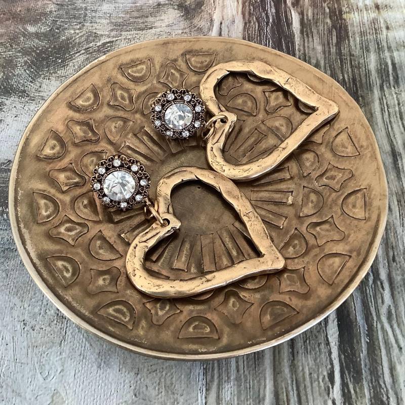 Vintage Glam Gold Und Strass Ohrringe, Boho Chic Herz Hängeohrringe Von Rubybluejewels Vintage Glam Gold Und Strass Ohrringe, Boho Chic Herz Hängeohrringe Von Rubybluejewels von Rubybluejewels