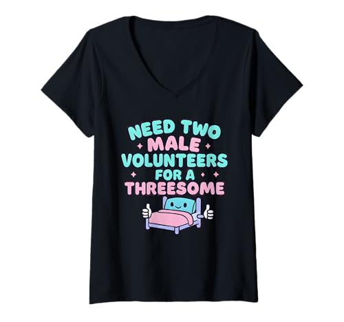 Damen Äußerst unangemessen Raunchy Funny Brauche Zwei männliche Freiwillige T-Shirt mit V-Ausschnitt Damen Äußerst unangemessen Raunchy Funny Brauche Zwei männliche Freiwillige T-Shirt mit V-Ausschnitt von Rude Crude and Inappropriate Merch