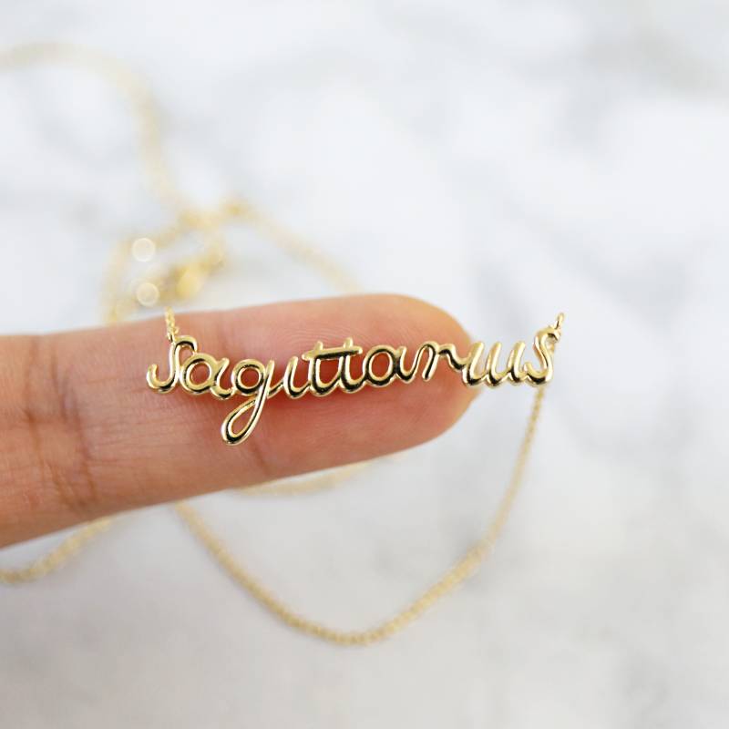 Gold Schütze Halskette Schreibschrift Sternzeichen Astrologie Anhänger von Rudiana