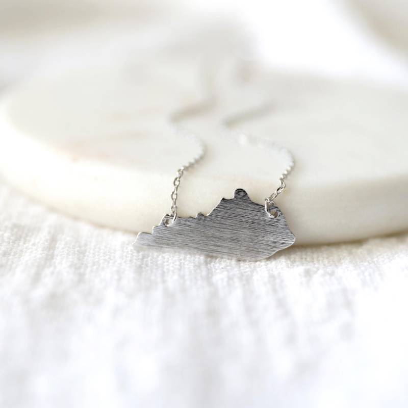 Zierliche Kentucky State Halskette Gebürsteter Silberanhänger von Rudiana