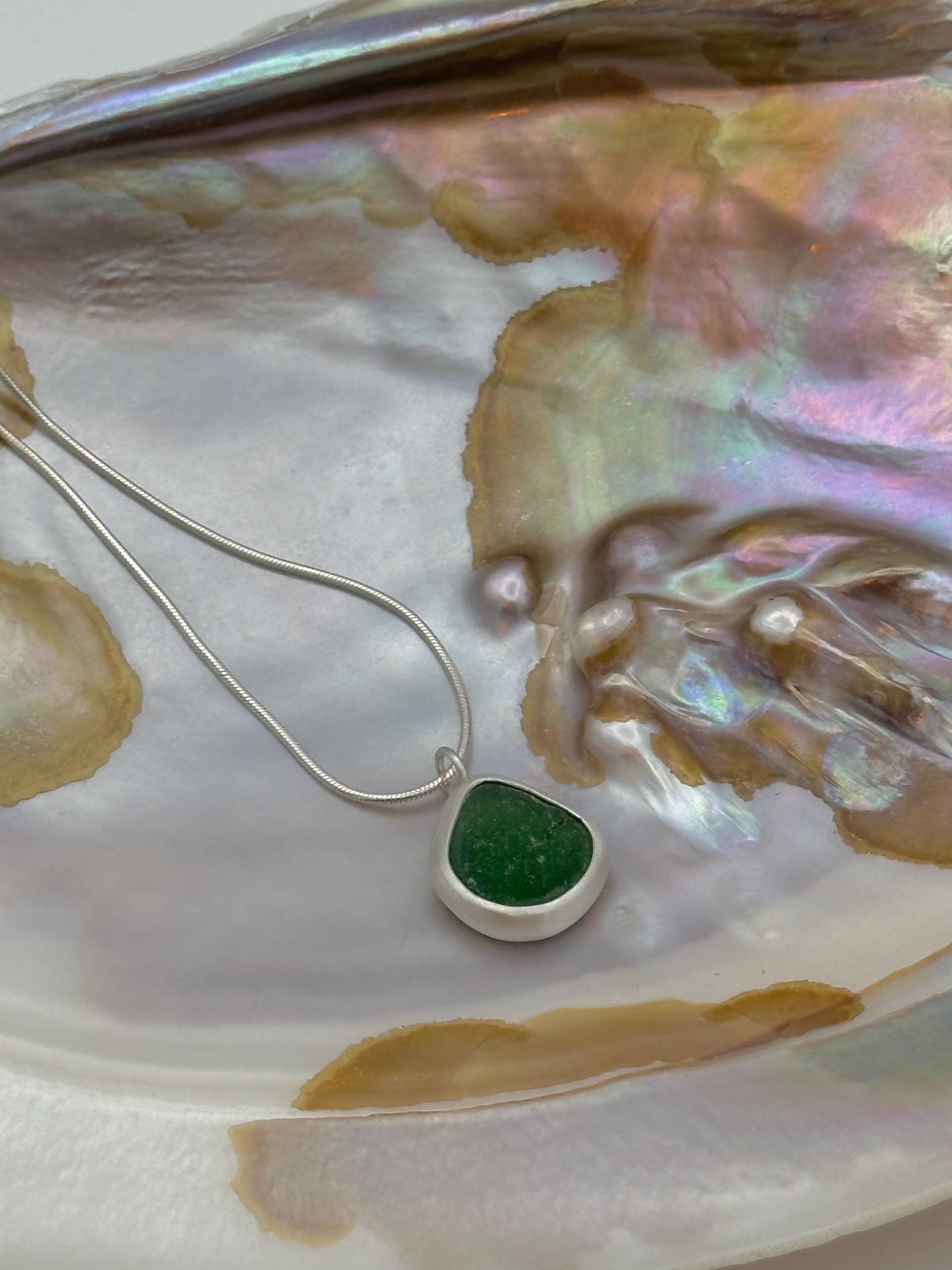 Seeglas Kette Grün Seeglas Kette Grün von RuegenDesign