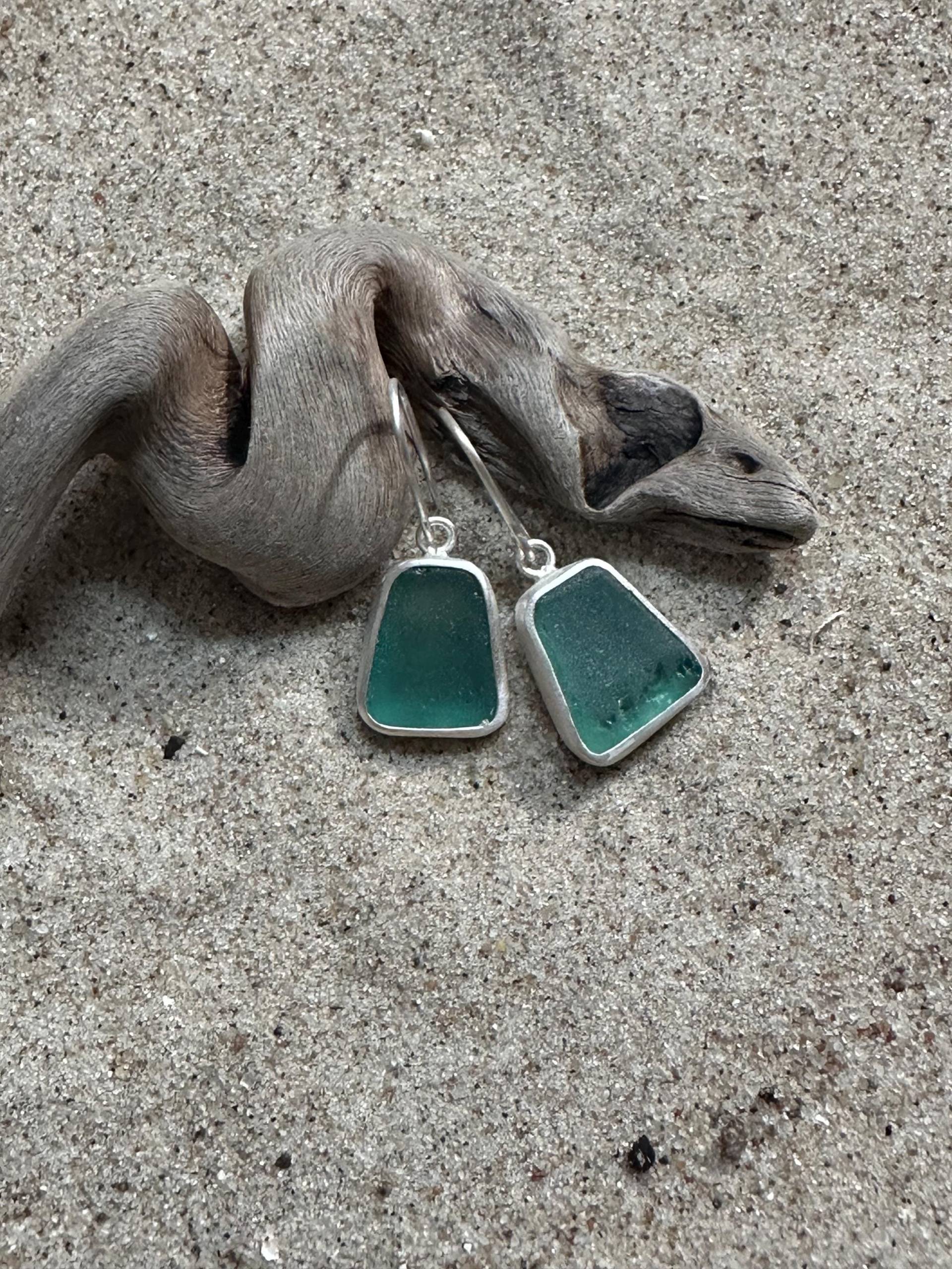 Seeglas Ohrringe Teal Blue Seeglas Ohrringe Teal Blue von RuegenDesign