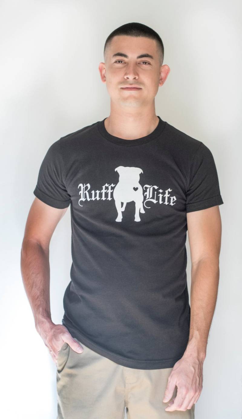 Pit Bull Unisex T-Shirt von RuffLifeRescueWear