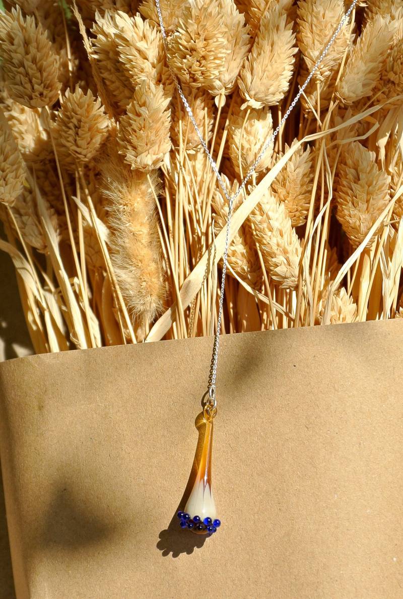 Handgefertigte Herbst-Halskette, Einzigartiger Schmuck Für Sie, Bernsteinfarbener Anhänger Inspiriert Von Der Natur, Glastropfen, Feine 925Er von Rughoo