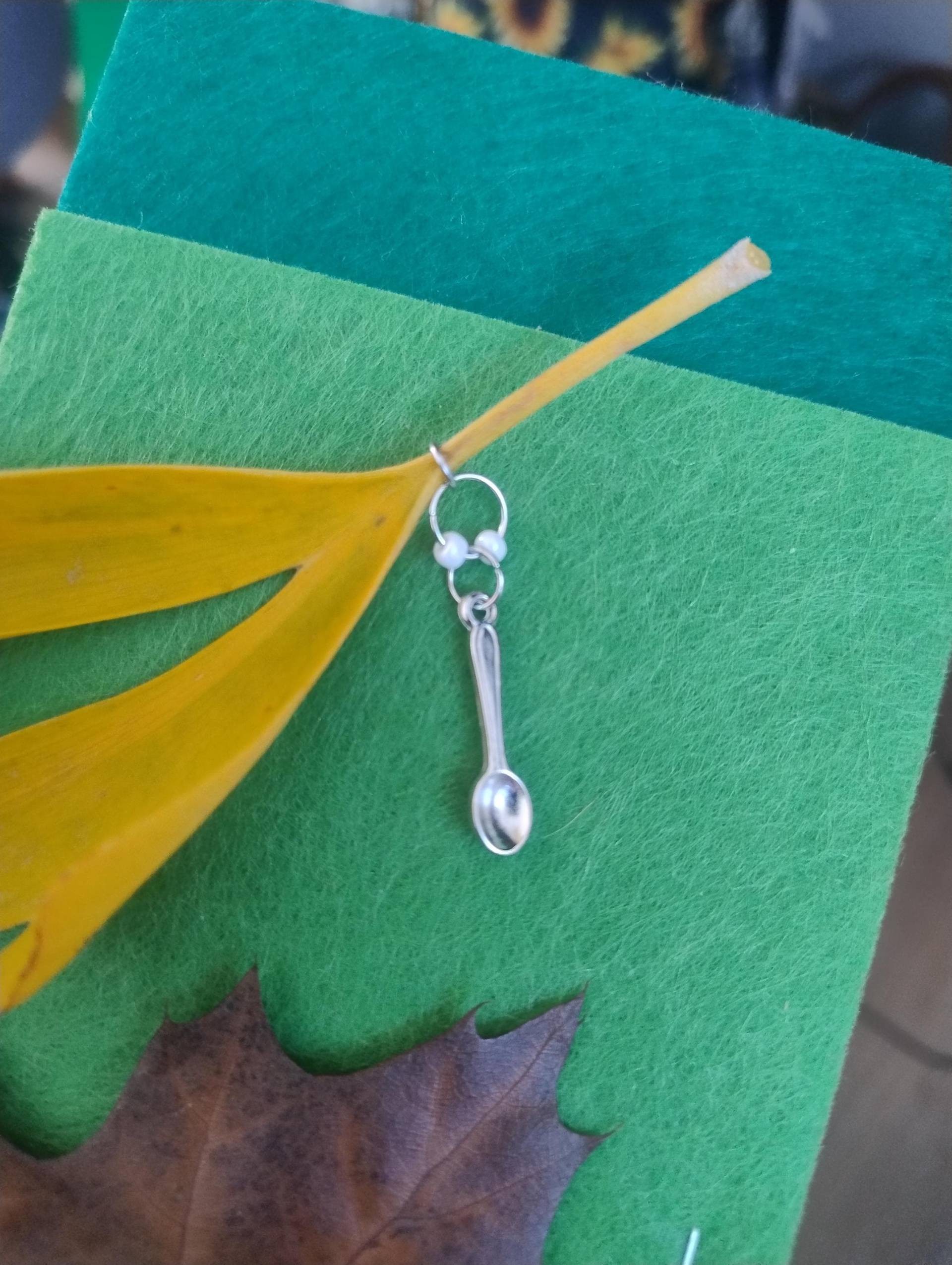 Spoonie Anhänger - Mit Löffel Charm Minimalistisch Chronic Illness Awareness Jewellery Mecfs Fibromyalgie von RuheAtemKlang