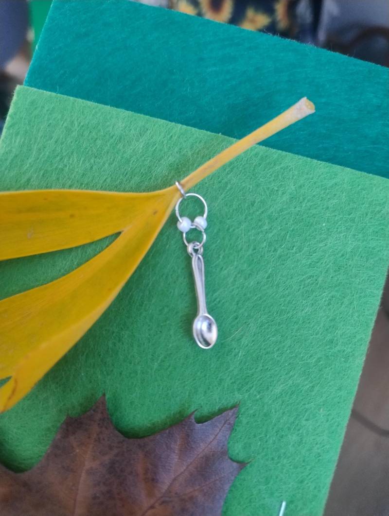 Spoonie Anhänger - Mit Löffel Charm Minimalistisch Chronic Illness Awareness Jewellery Mecfs Fibromyalgie von RuheAtemKlang