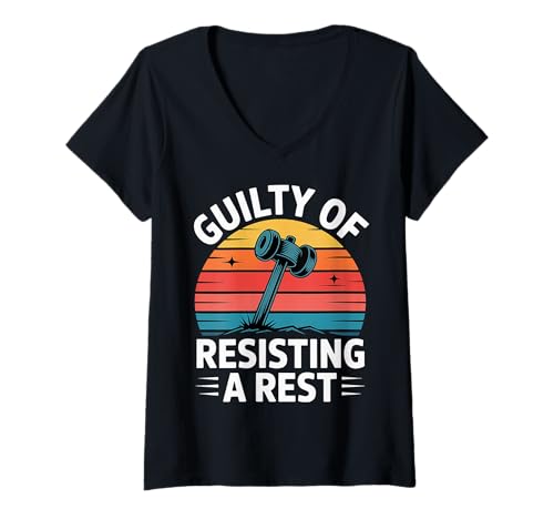 Damen Guilty Of Resisting A Rest -------- T-Shirt mit V-Ausschnitt von Ruheloser Elternteil und Kleinkind Humor