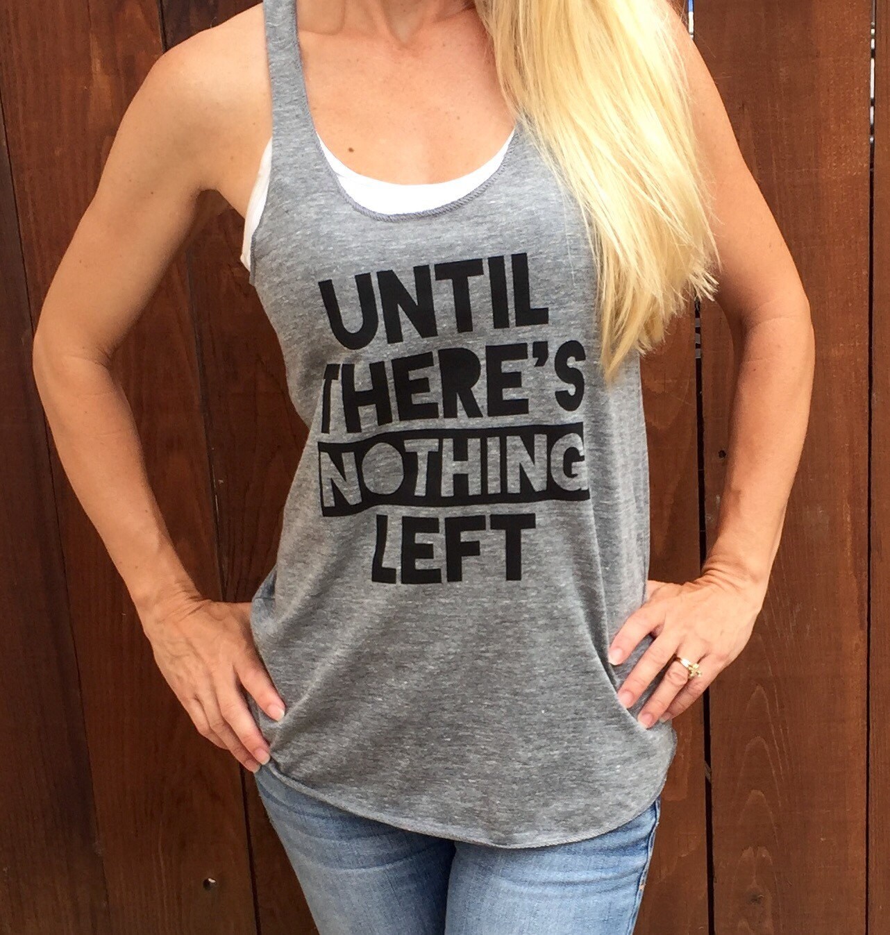 Bis Es Nichts Mehr Gibt Fitness Tank Top Bis Es Nichts Mehr Gibt Fitness Tank Top von RunWithPerseverance