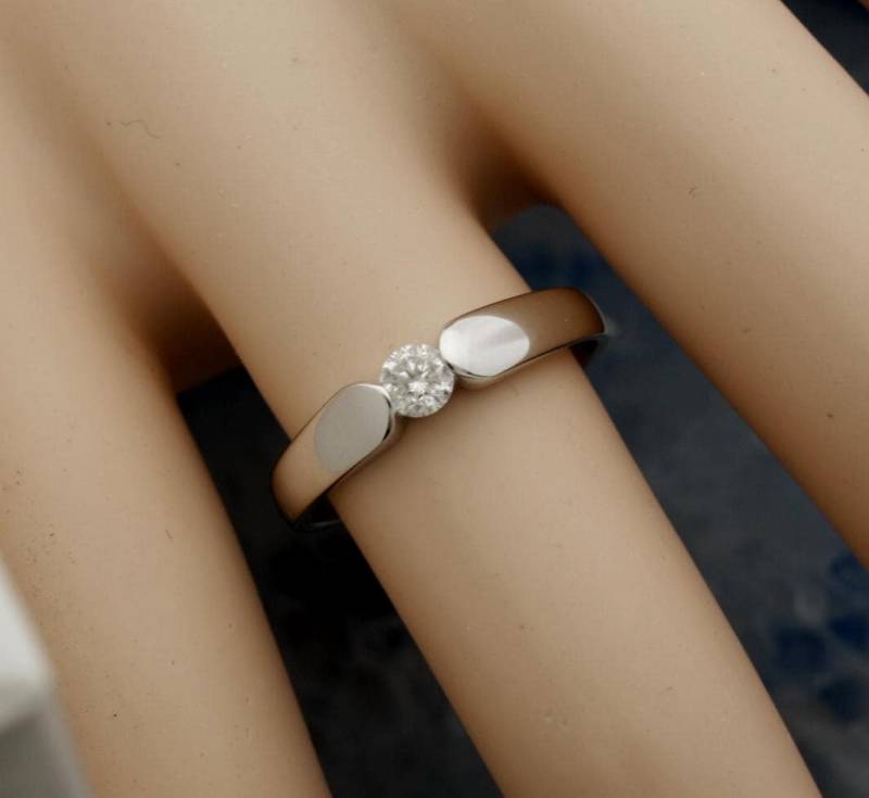 Echter Feiner Diamant Brilliant Rundschliff Damen Verlobungsring Oder Ehering Aus 14 Karat Weißgold in Den Usa von RussellsJewelers