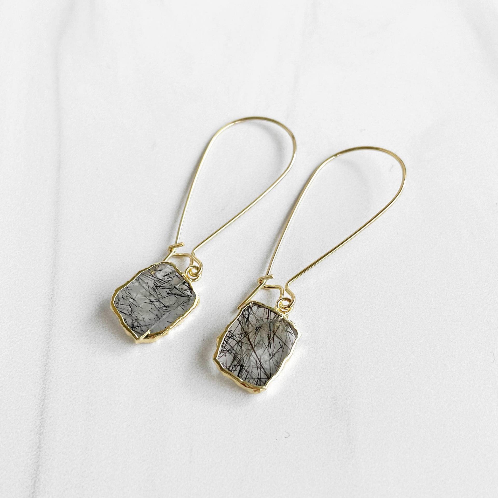 Edelstein Scheibe Hängeohrringe in Gold. Schlichte Kristall Ohrringe. Moderne Edelstein Scheibe Hängeohrringe in Gold. Schlichte Kristall Ohrringe. Moderne von RusticGem
