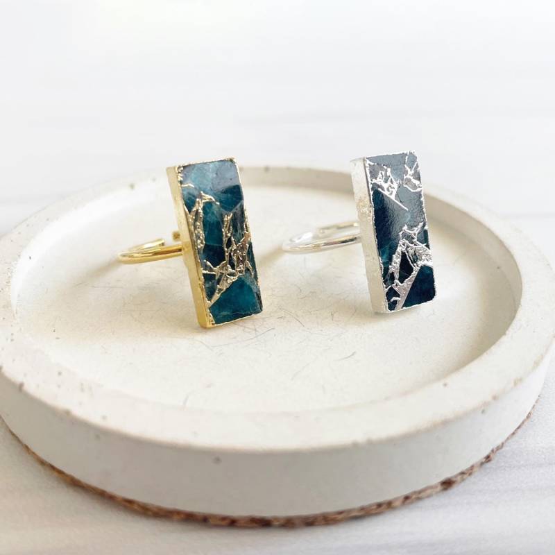 Türkis Rechteck Bar Statement Ring in Gold Und Silber Kristallstein-Cocktail-Ring. Edelstein von RusticGem