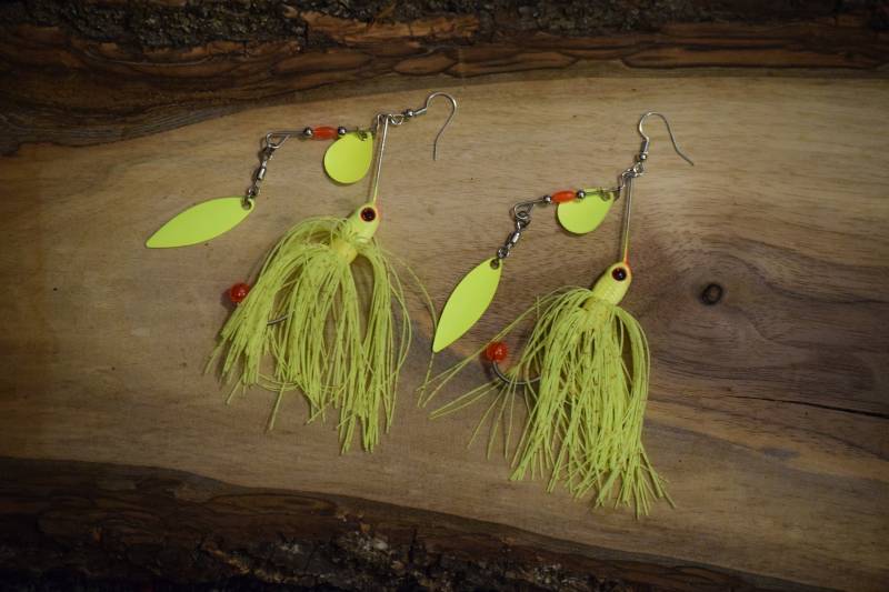 Spinner-Köder Ohrringe Köder Angeln Themen Handarbeit Custom Fisch Spinner Rustikal Geschenk von RusticJaneCreations