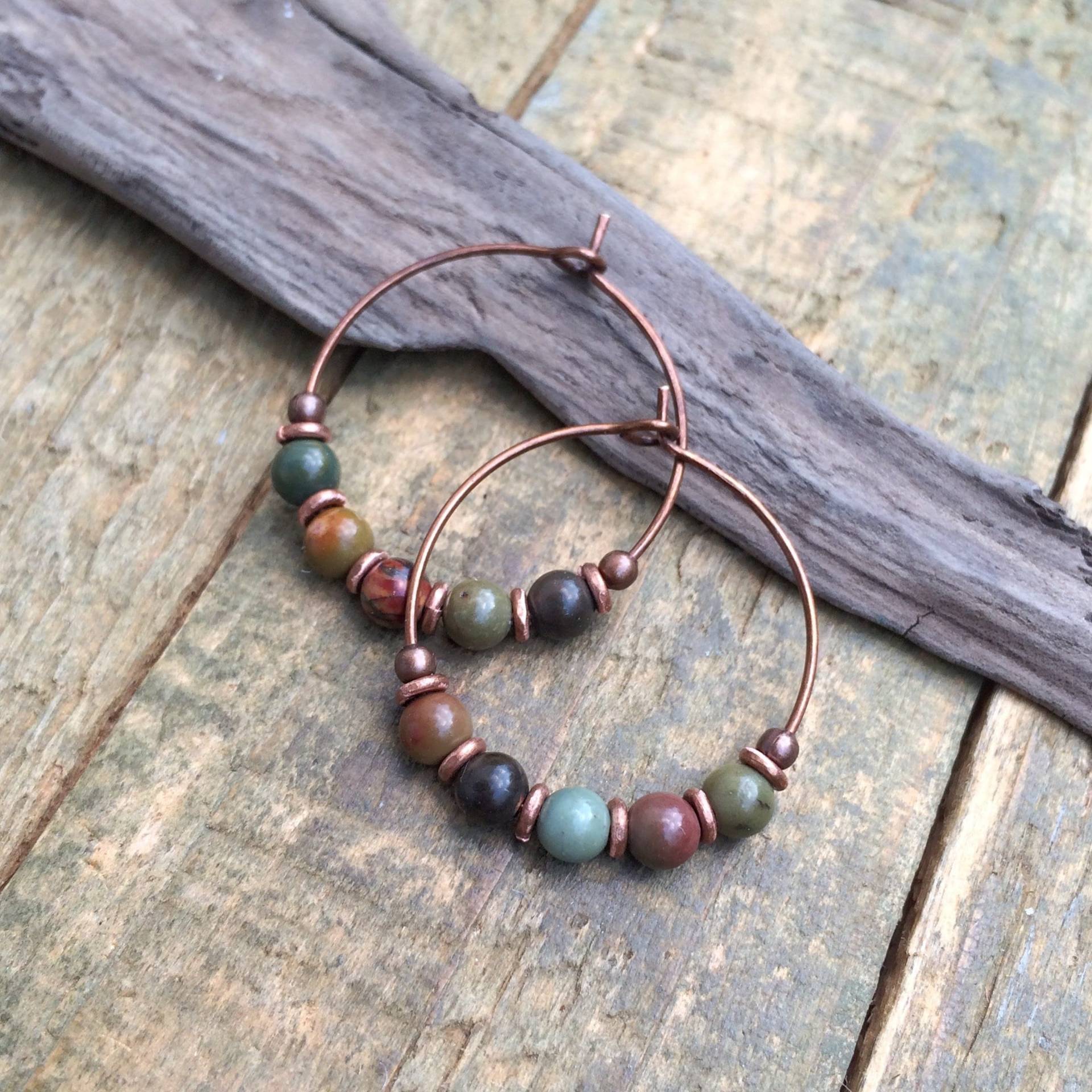 Perlen Red Creek Jaspis Ohrringe, Kupfer Hoop Jeden Tag Boho Schmuck, Kleine Leichte Schlichte Schmuck von RusticaJewelry
