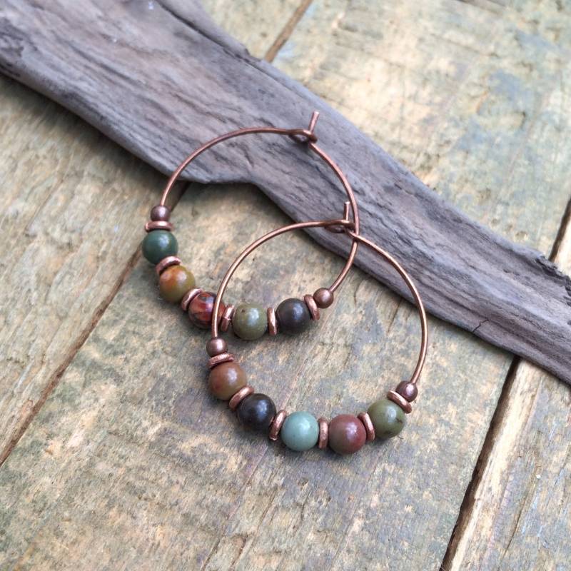 Perlen Red Creek Jaspis Ohrringe, Kupfer Hoop Jeden Tag Boho Schmuck, Kleine Leichte Schlichte Schmuck von RusticaJewelry