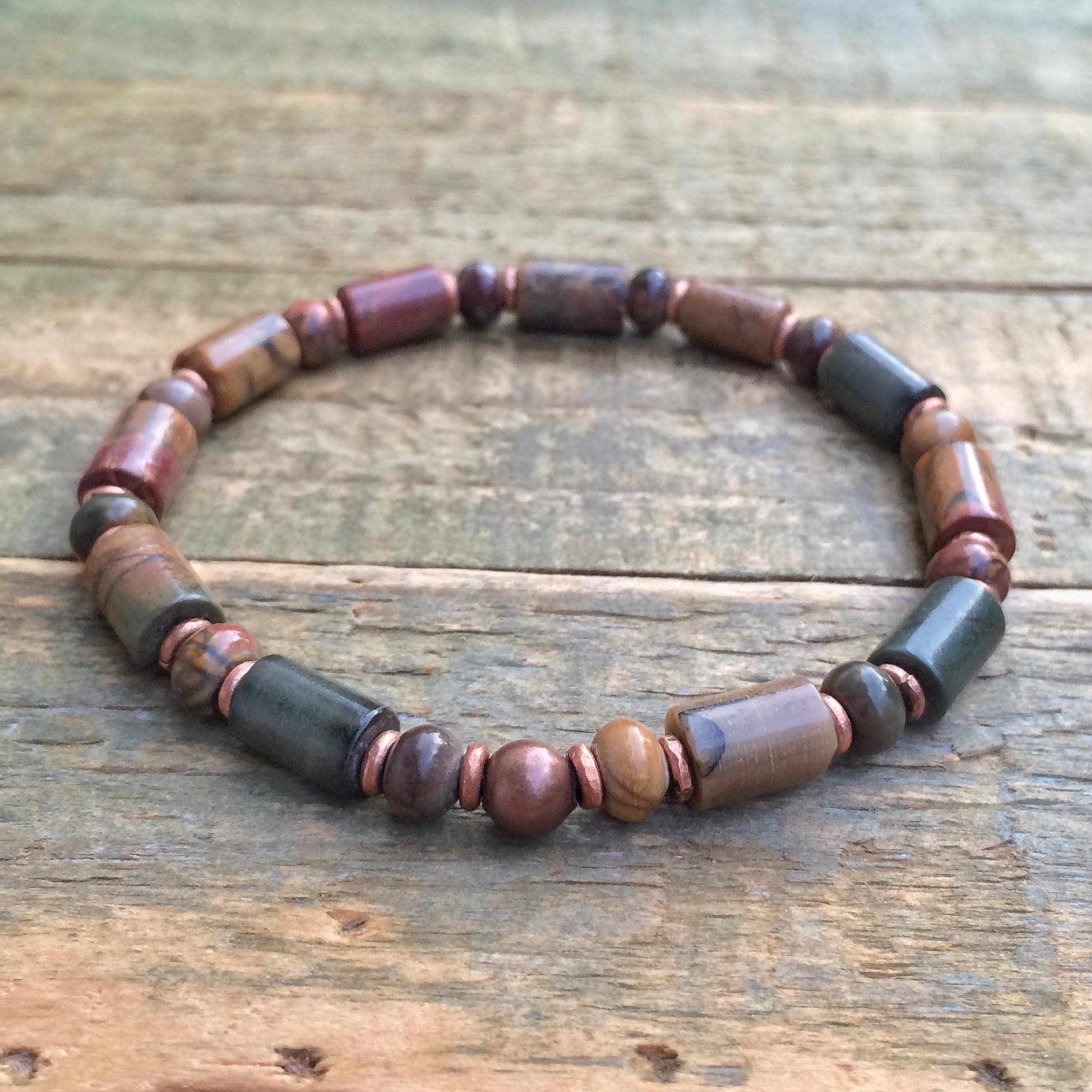 Red Creek Jaspis Stretch Armband, Erdige Schmuck, Unisex Stein Schmuck von RusticaJewelry