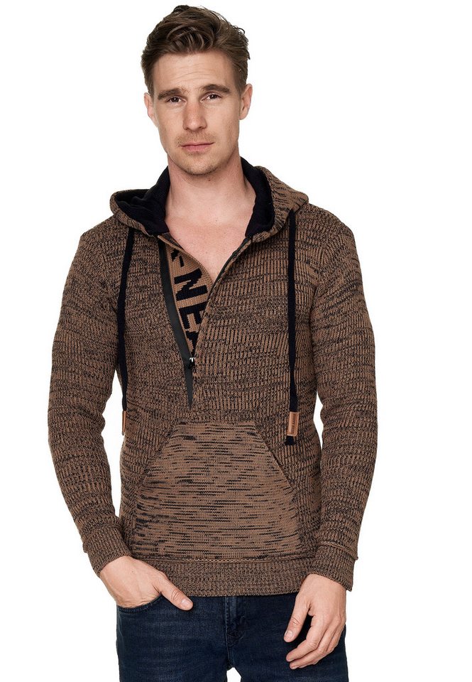 Rusty Neal Kapuzensweatshirt mit stylischem Ausschnitt von Rusty Neal