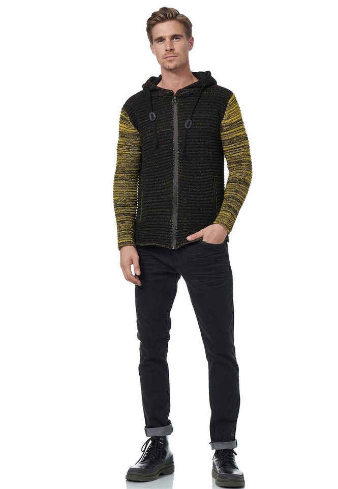 Rusty Neal Strickjacke mit kuscheliger Kapuze von Rusty Neal