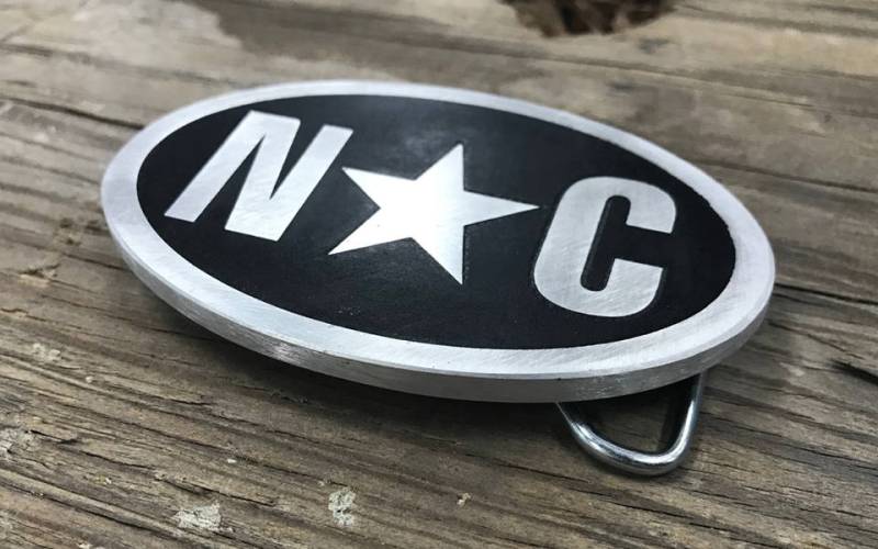 Gürtelschnalle Von North Carolina, Das Perfekte Geschenk, Um Ihren Heimatstaat Darzustellen | Benutzerdefinierte Hergestellt in Nickelfrei N.c.-stolz von RustyKnuckles