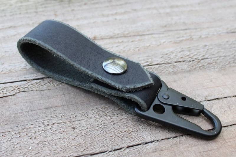 stealth Schwarz Leder Gürtelschlaufe Schlüsselanhänger Oder Key Clip Für Geldbörse Kette | Biker, Motorrad, Made in Usa Personalisierte von RustyKnuckles