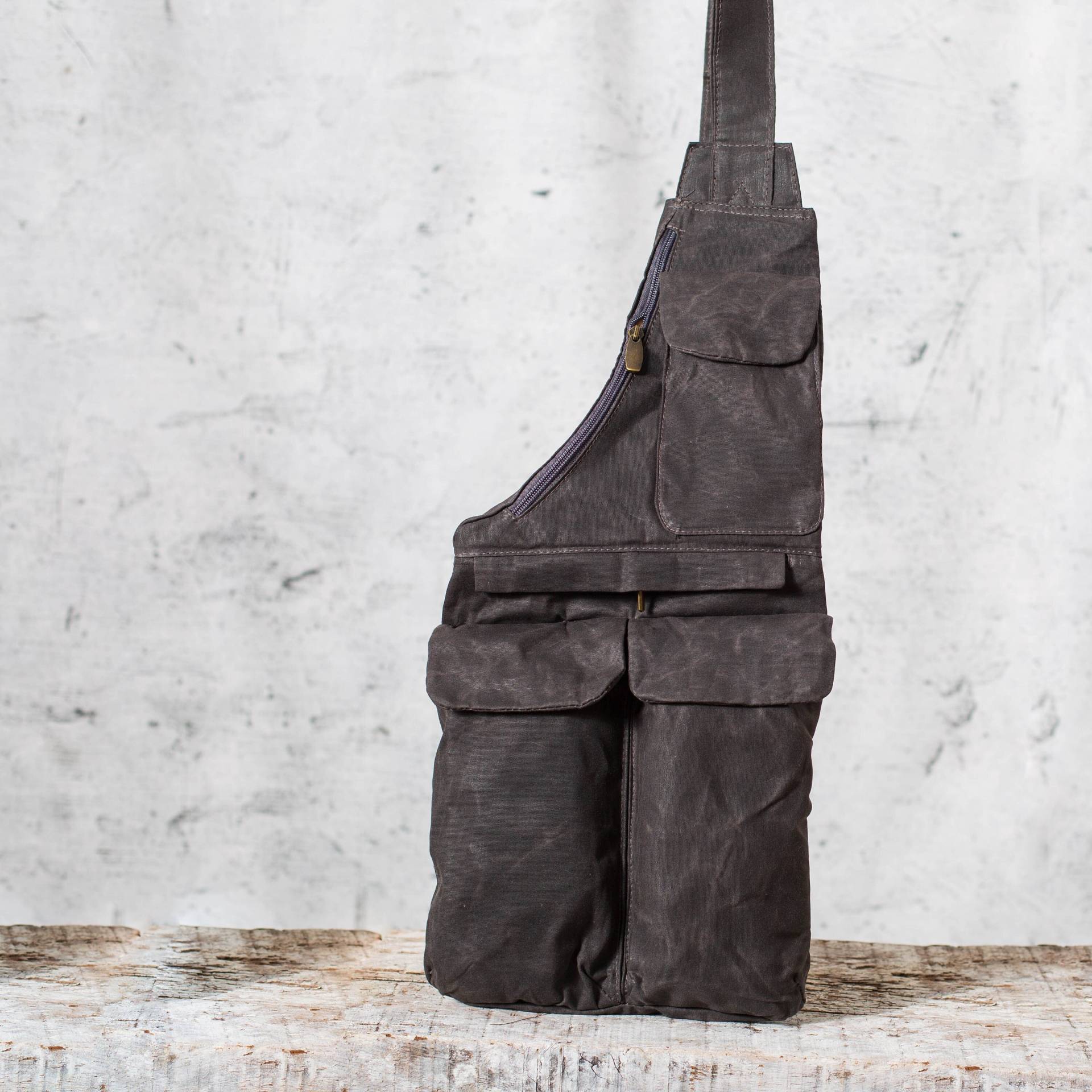 Unisex Vegan Gewachste Canvas Umhängetasche von RuthKraus