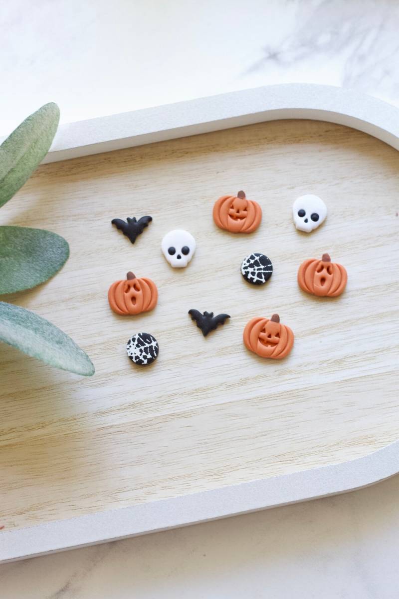 Bauen Sie Ihre Eigenen Halloween Stud Pack Jack O Lantern Ohrstecker | Handgemachte Kürbis-Gesicht Ohrringe Aus Polymer Clay Kürbis von ShopRuthieCo