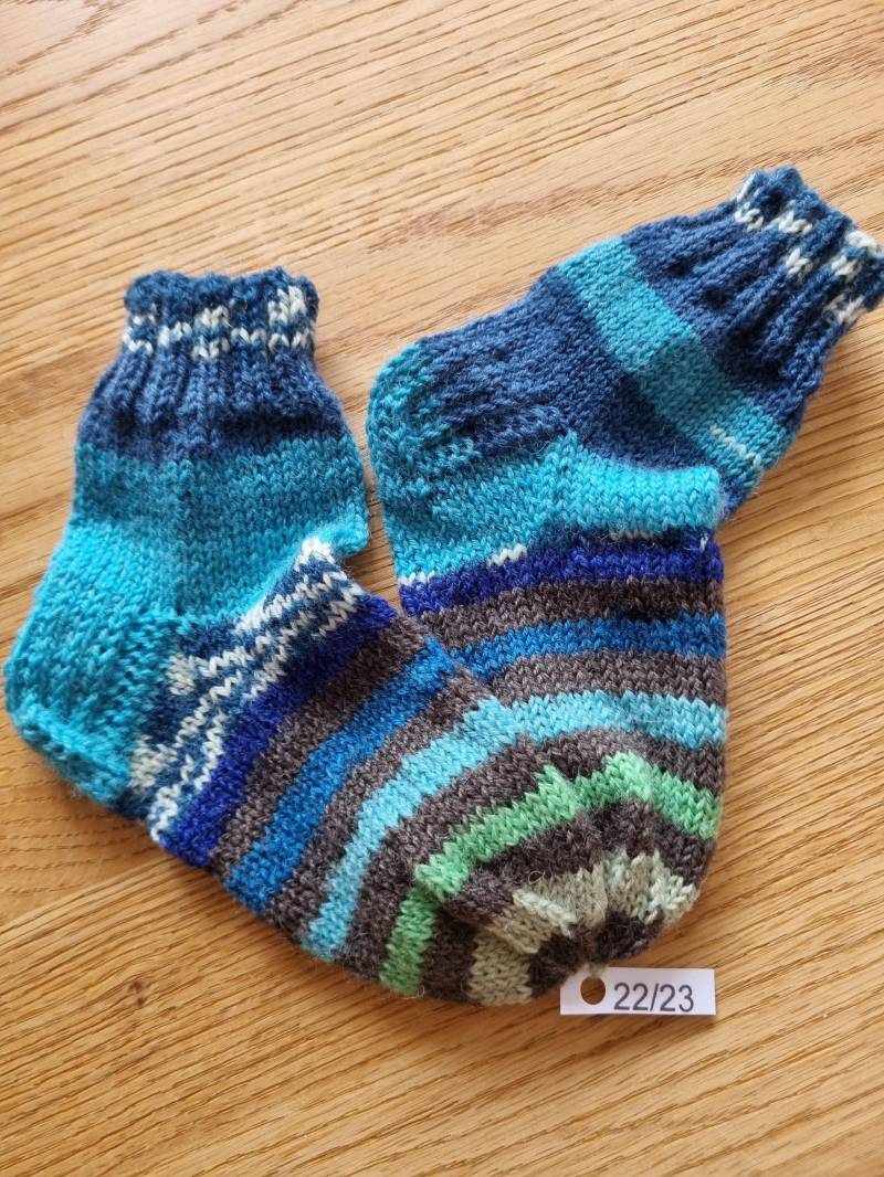 Gr. 22/23, Wollsocken, Handgestrickte Strümpfe, Verschiedene Farben, Muster & Größen, Omasocken, Unikat Gr. 22/23, Wollsocken, Handgestrickte Strümpfe, Verschiedene Farben, Muster & Größen, Omasocken, Unikat von RuthsNadelspiel