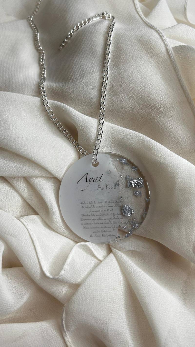 Ayetel Kürsi Autoanhänger Ayetel Kürsi Autoanhänger von Ruyatelier