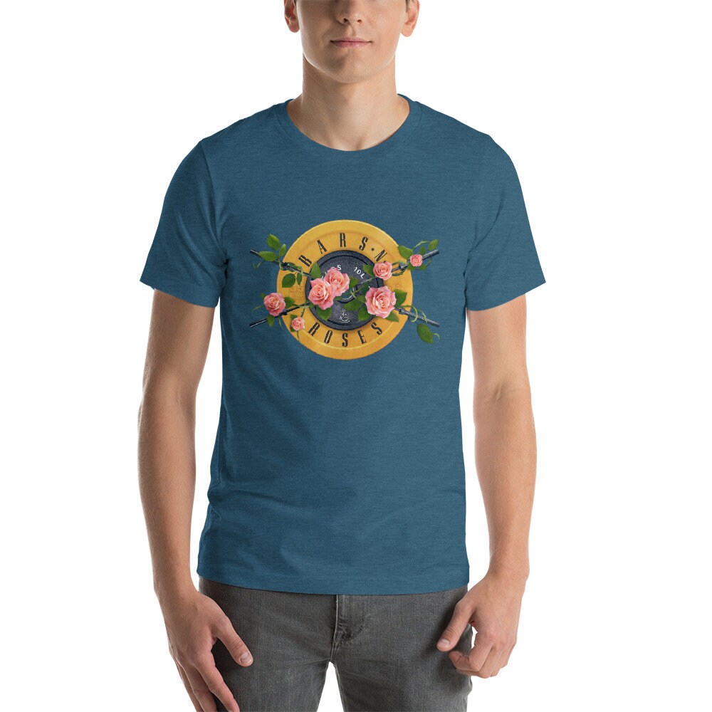 Bars N' Roses Weightlifting Crossfit Kurzärmeliges Unisex T-Shirt, Vollfarbige Stäbe Shirt Bars N' Roses Weightlifting Crossfit Kurzärmeliges Unisex T-Shirt, Vollfarbige Stäbe Shirt von RxAndTee