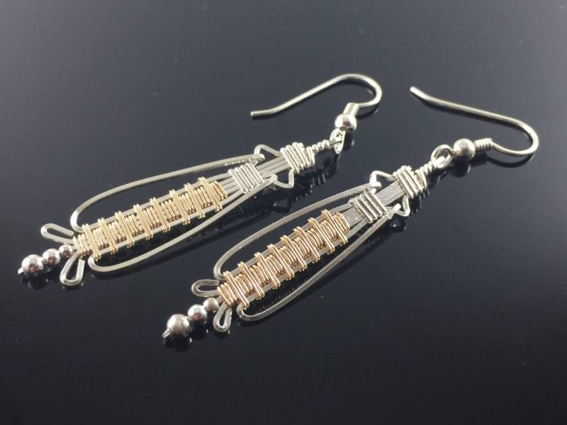 Prana-Silber Und Gold Baumeln Tropfen Ohrringe Argentium Silber 14 Karat Gelbgold Gefüllt Draht Umwickelt Schmuck von RyanEure