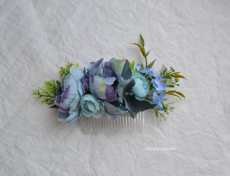 Blaue Pfingstrose Haarkamm Hochzeit Blume Kamm Braut Licht Blau Toupet Jüngfer Mädchen Haare Blumen Boho Blumenclip Haar Blaue Pfingstrose Haarkamm Hochzeit Blume Kamm Braut Licht Blau Toupet Jüngfer Mädchen Haare Blumen Boho Blumenclip Haar von RybalkoShop