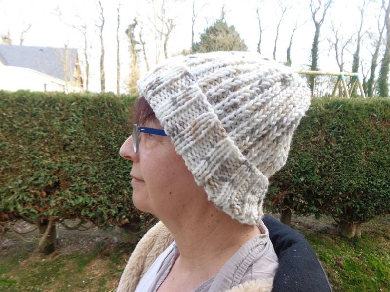 Handgefertigte Unisex-Mütze Aus Melierter Acrylwolle von RyryseCreations