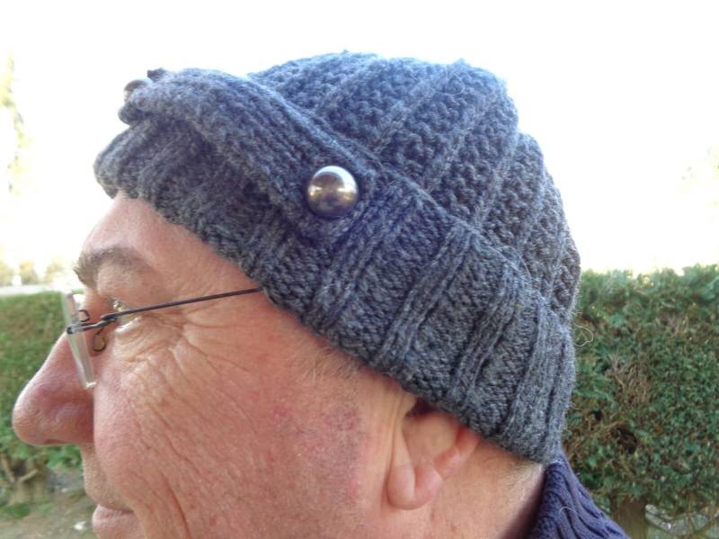 Herrenmütze, Dunkelgrau, Acryl, Handgefertigt von RyryseCreations