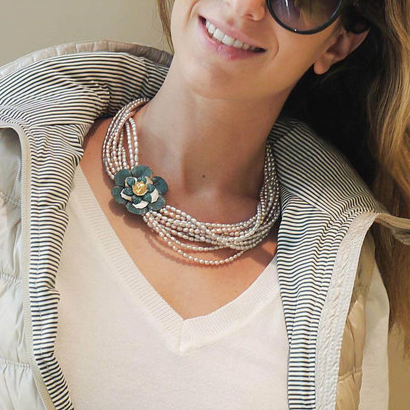 Reisperlen Multi Strang Halskette Süßwasser Perle Blume von RzJewelryDesign