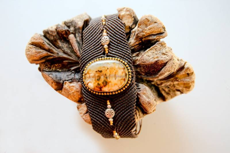 Handgefertigtes Makramee-Armband von SABARmacrame