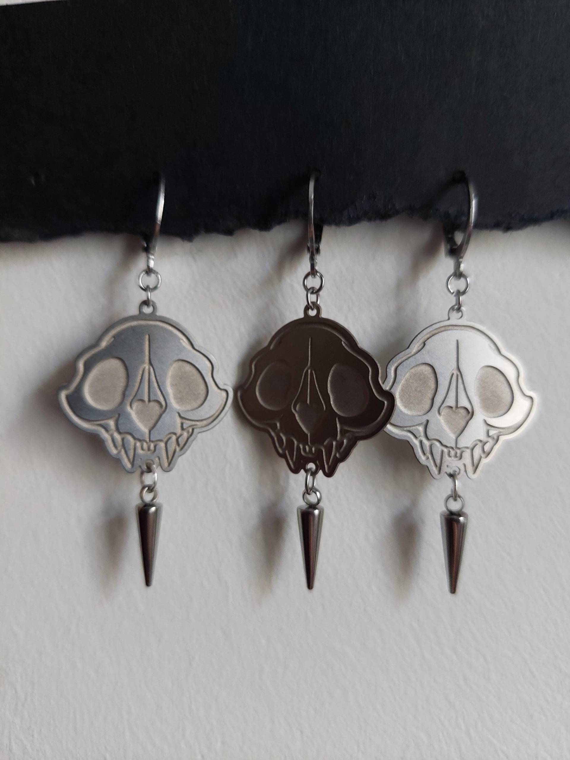 Diy Goth/Punk Ohrringe Totenkopf Animal Skull Mit Edelstahlspike Einzelner Ohrring - Wasserfest [Sabotasche] von SABOTASCHE