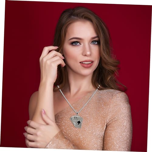 SAFIGLE 2 Stück Poker Karten Anhänger Halskette Leichte Herren Damen Schmuck Ketten Modischer Spielkarten Anhänger mit Funkelnden Strasssteinen Titanstahl Ketten Hautfreundlich und von SAFIGLE