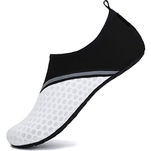 Herren Strandschuhe Weiche Bequeme Schwimmschuhe für Frauen Schnell Trocknend Surfschuhe Anti-Rutsch Sommer Erwachsene Water Shoes Badeschuhe, Weiß 42/43 von SAGUARO