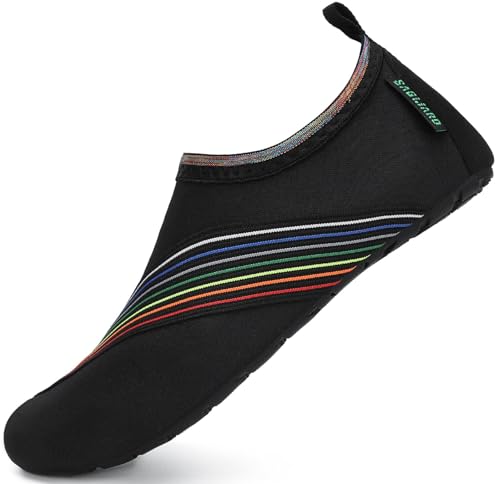 SAGUARO Badeschuhe Wasserschuhe Schwimmschuhe Strandschuhe Aquaschuhe Hausschuhe Pantoffeln Surfschuhe Neoprenschuhe für Damen Herren Krähe schwarz Gr.42/43 von SAGUARO