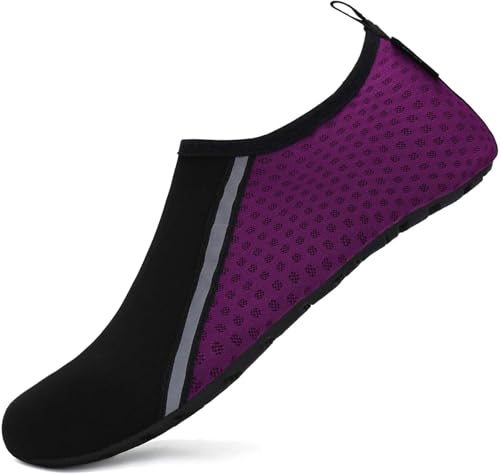 SAGUARO Badeschuhe Damen Wasserschuhe Herren Schwimmschuhe Licht Weich Strandschuhe Schnelltrocknend Aquaschuhe Surfschuhe Pantoffeln 031 Violett Gr.42/43 SAGUARO Badeschuhe Damen Wasserschuhe Herren Schwimmschuhe Licht Weich Strandschuhe Schnelltrocknend Aquaschuhe Surfschuhe Pantoffeln 031 Violett Gr.42/43 von SAGUARO