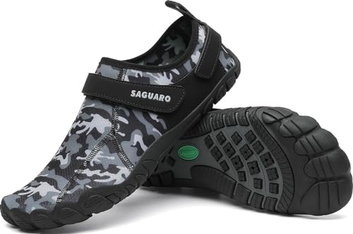 SAGUARO Badeschuhe Damen Herren Wasserschuhe Schwimmschuhe Schnelltrocken Aquaschuhe Strandschuhe Leicht Neoprenschuhe Surfschuhe rutschfeste Tauchschuhe Wassersportschuhe Tarnung Gr.44 EU SAGUARO Badeschuhe Damen Herren Wasserschuhe Schwimmschuhe Schnelltrocken Aquaschuhe Strandschuhe Leicht Neoprenschuhe Surfschuhe rutschfeste Tauchschuhe Wassersportschuhe Tarnung Gr.44 EU von SAGUARO