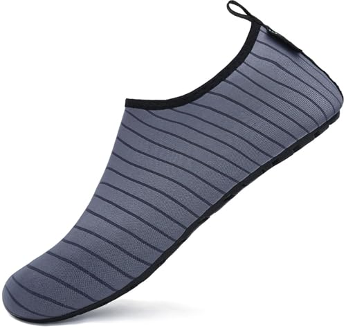 SAGUARO Badeschuhe Damen Wasserschuhe Herren Schwimmschuhe Licht Weich Strandschuhe Schnelltrocknend Aquaschuhe Surfschuhe Pantoffeln 033 Grau Gr.38/39 von SAGUARO